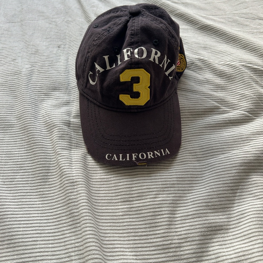 Robin Ruth Black California Cap - Picture 5 of 8